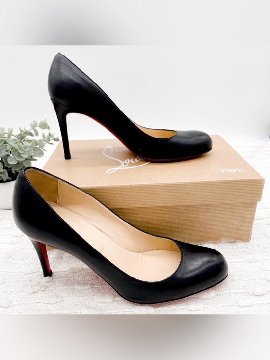 Christian Louboutin Shoes - Christian Louboutin Black Leather Pumps with Red Soles